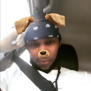 Meet your Posher, Derrick